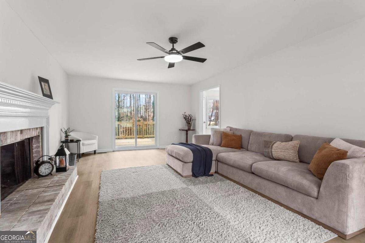 604 Apache Trail Woodstock - Photo 7