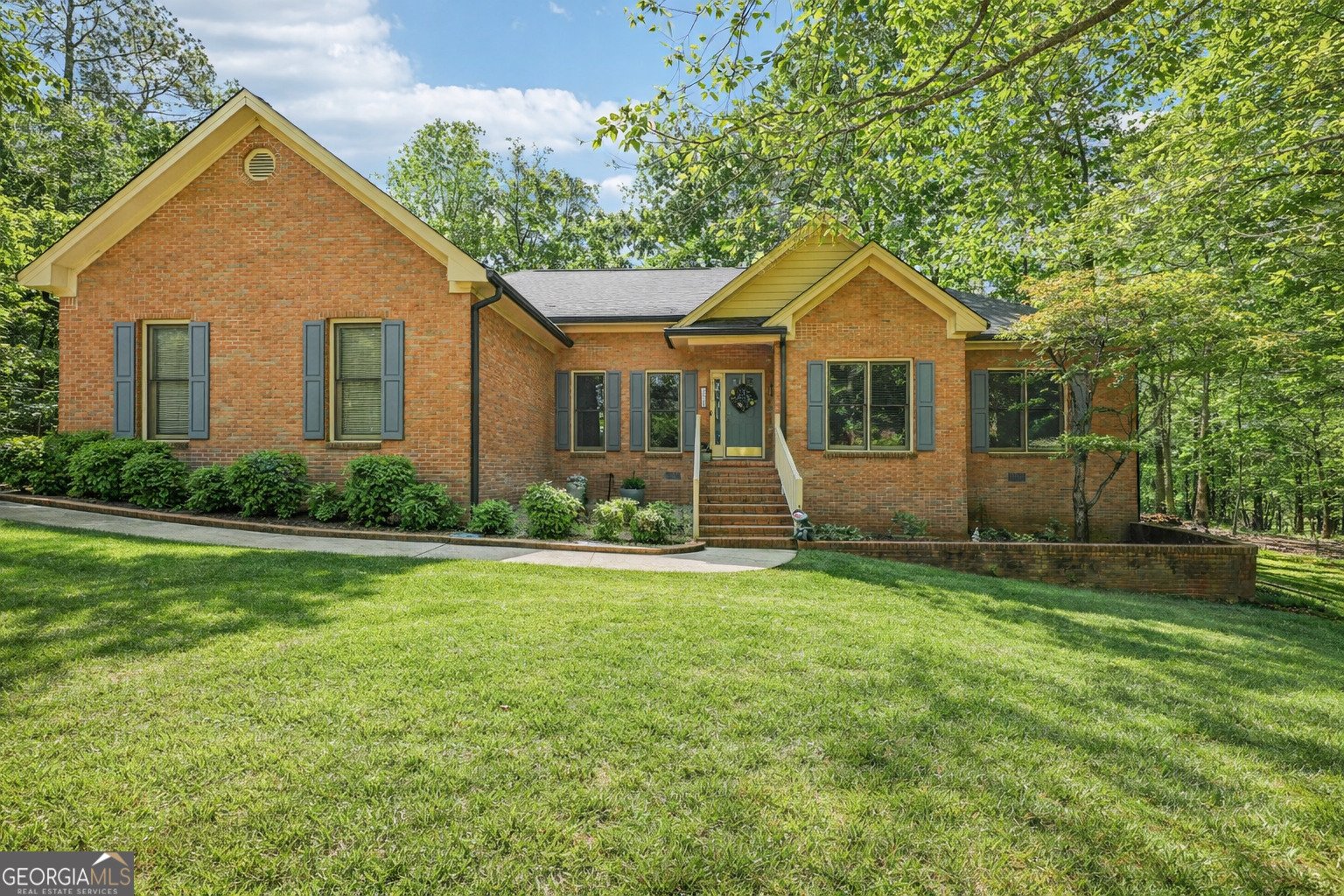 318 Dogwood Trace McDonough - Photo 1