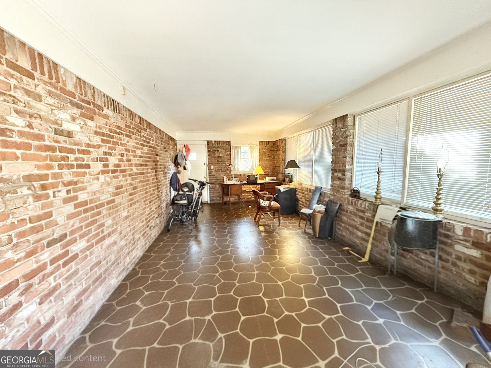 1024 Burton Drive Atlanta - Photo 16