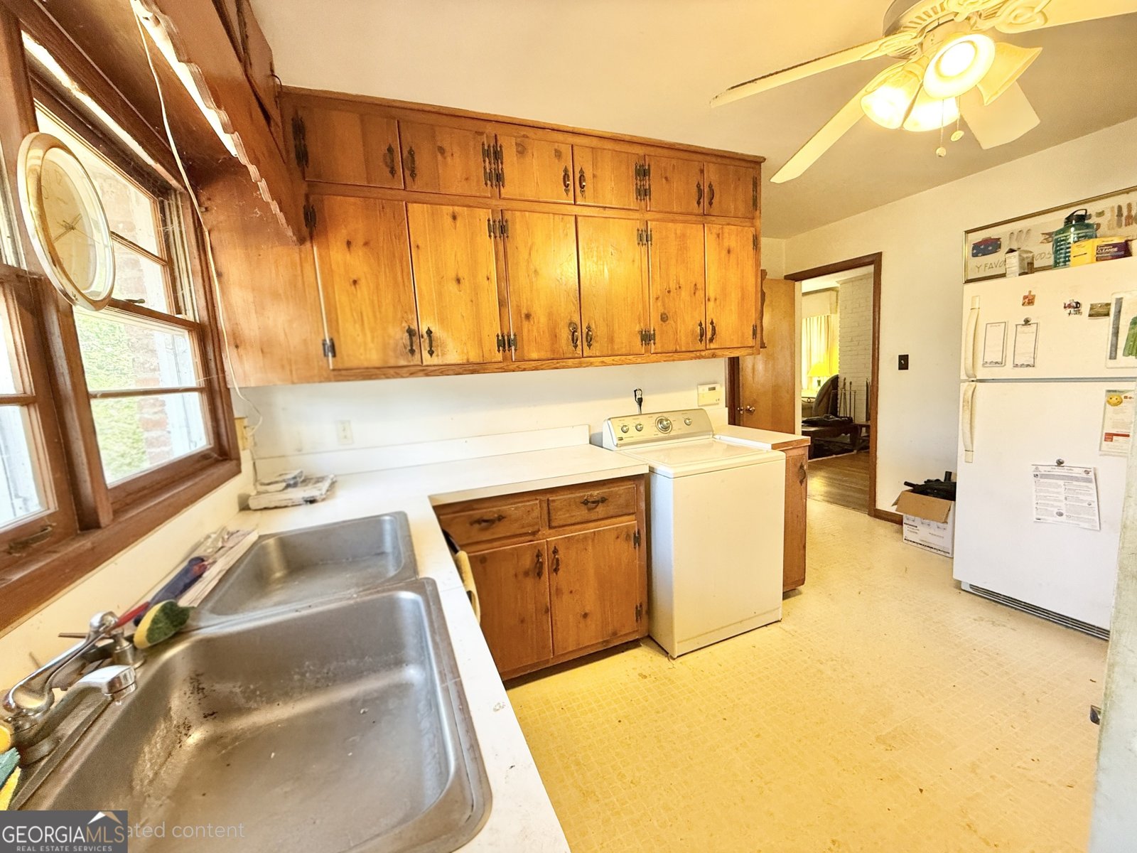 1024 Burton Drive Atlanta - Photo 9