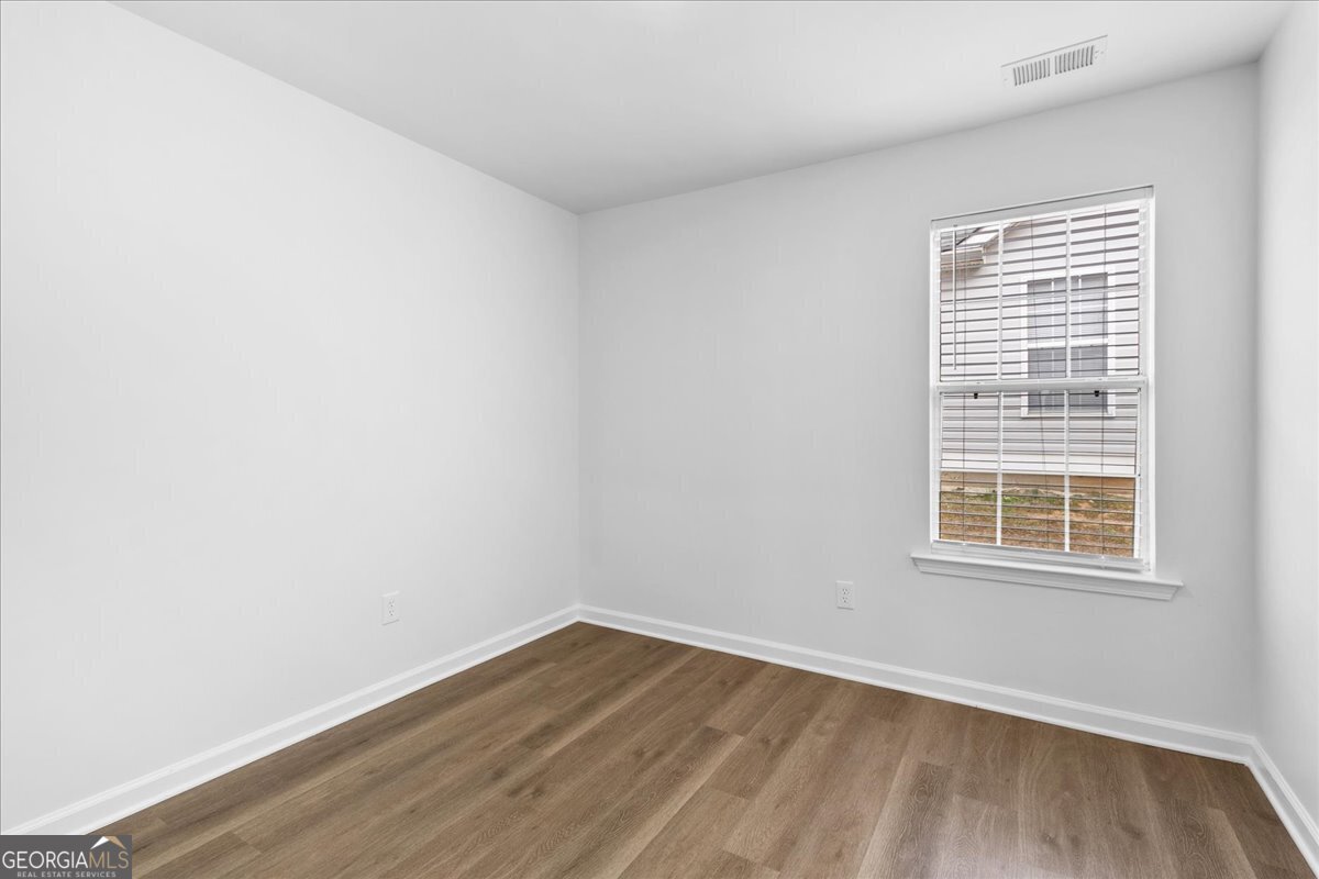 409 Fairlawn Drive Stockbridge - Photo 18