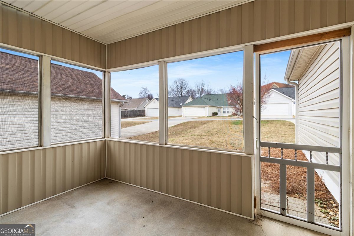 409 Fairlawn Drive Stockbridge - Photo 22