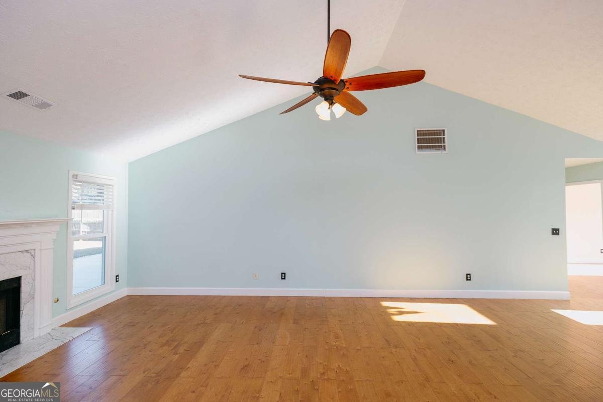 5790 Newberry Point Drive Flowery Branch - Photo 10