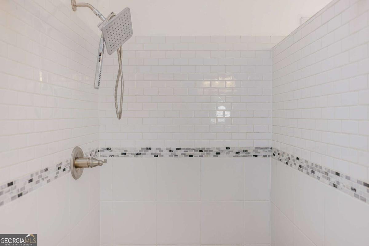 5790 Newberry Point Drive Flowery Branch - Photo 32