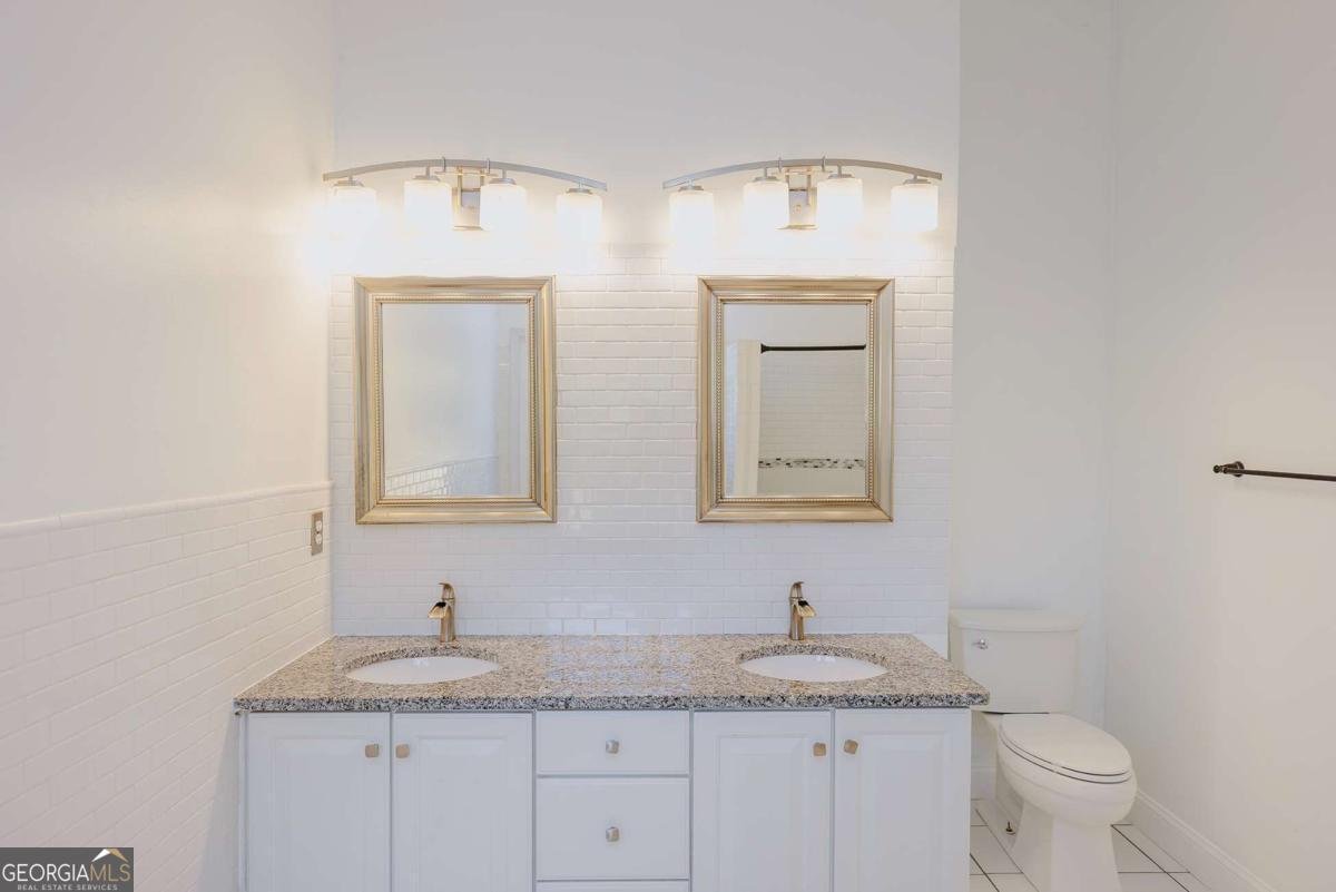 5790 Newberry Point Drive Flowery Branch - Photo 35