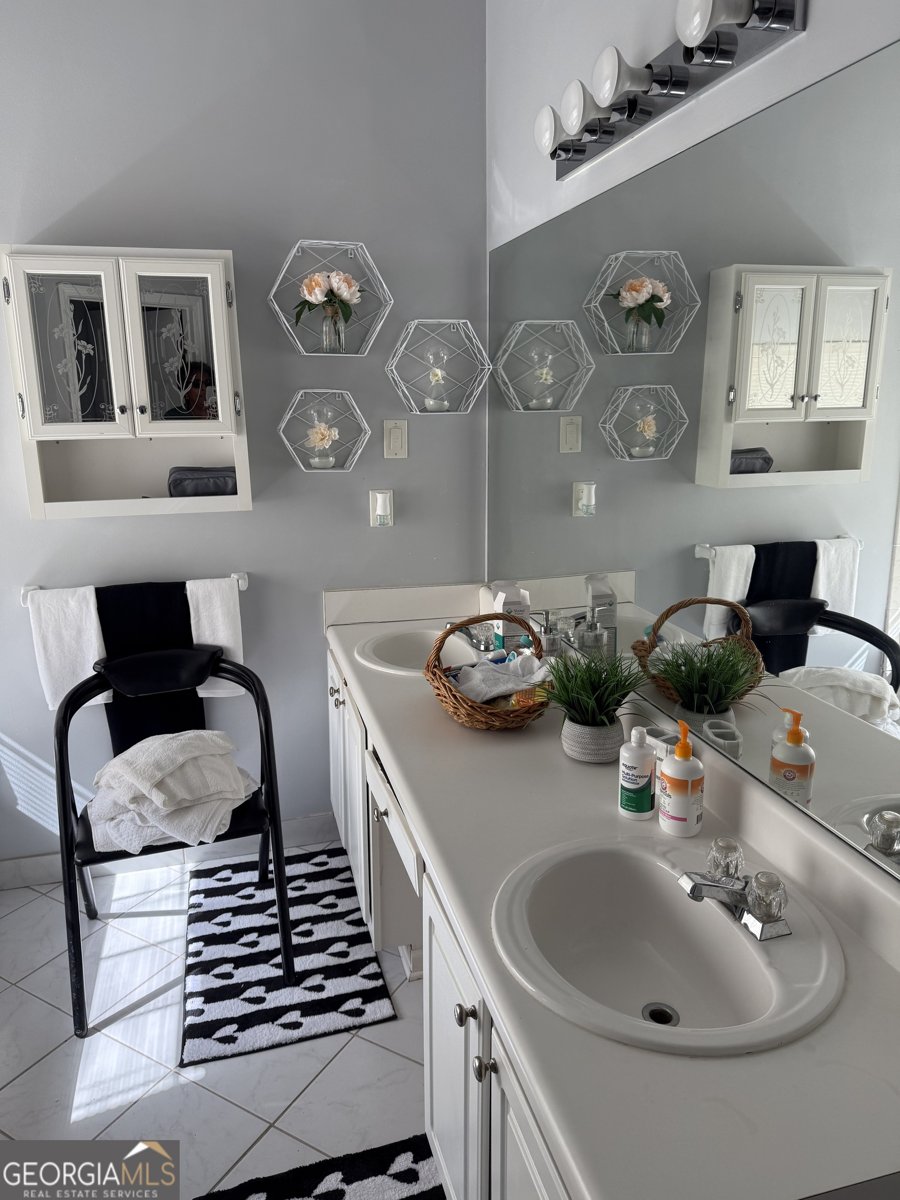 6003 Hillvale Court Lithonia - Photo 9