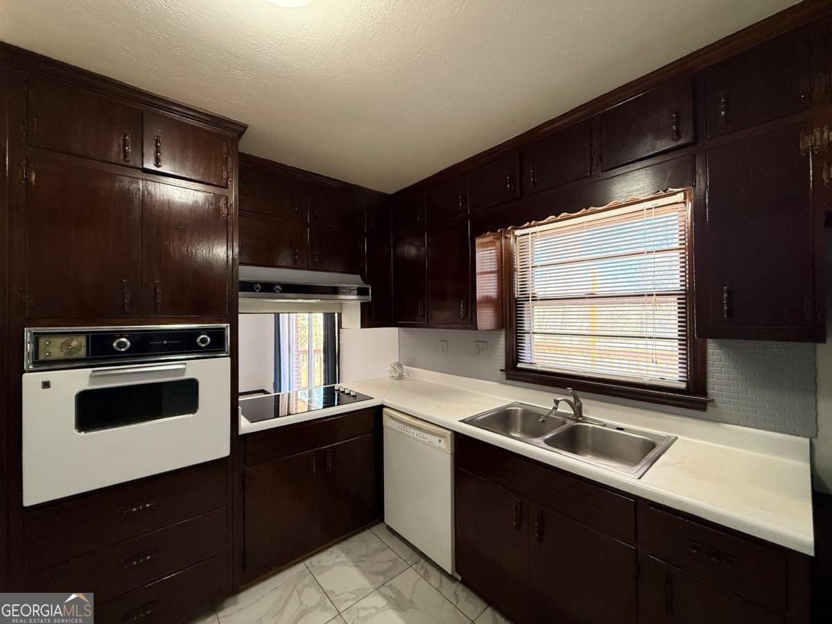 6532 Debbie Sue Lane Morrow - Photo 18