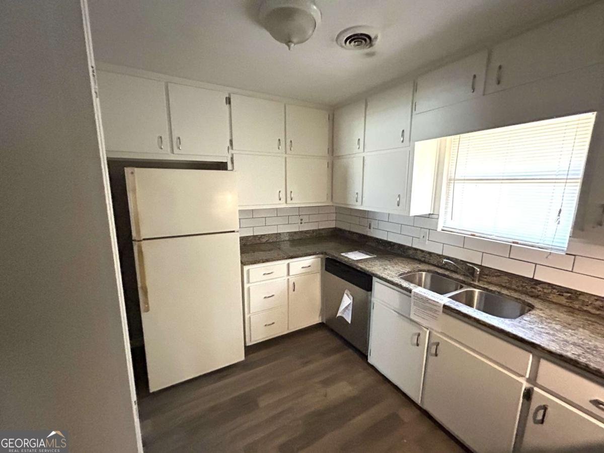 2181 Delowe Drive East Point - Photo 8