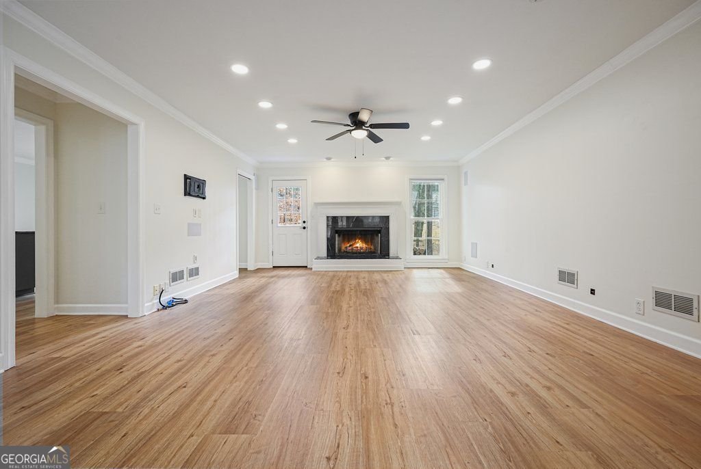 6070 Lively Court Cumming - Photo 11