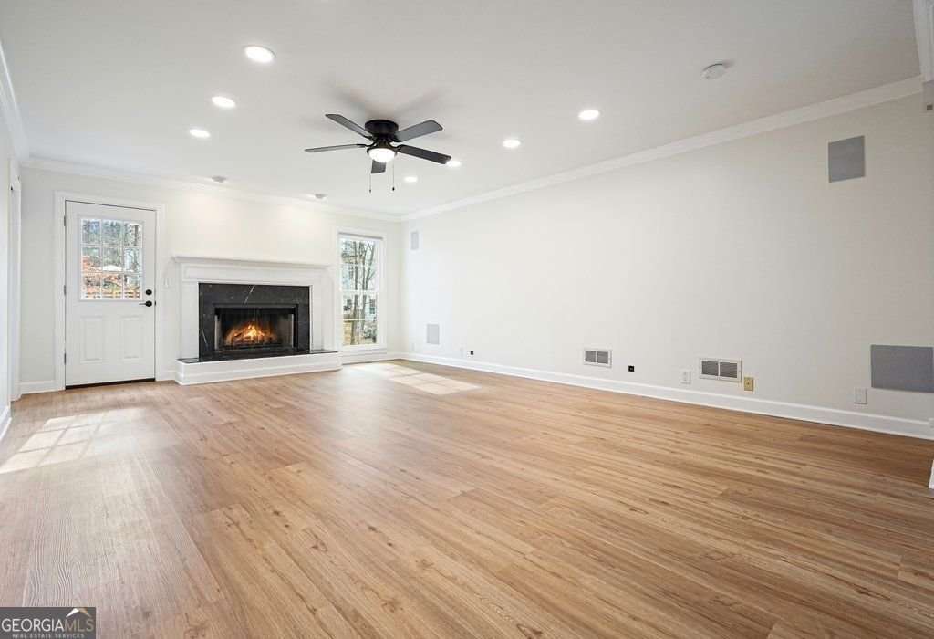 6070 Lively Court Cumming - Photo 12