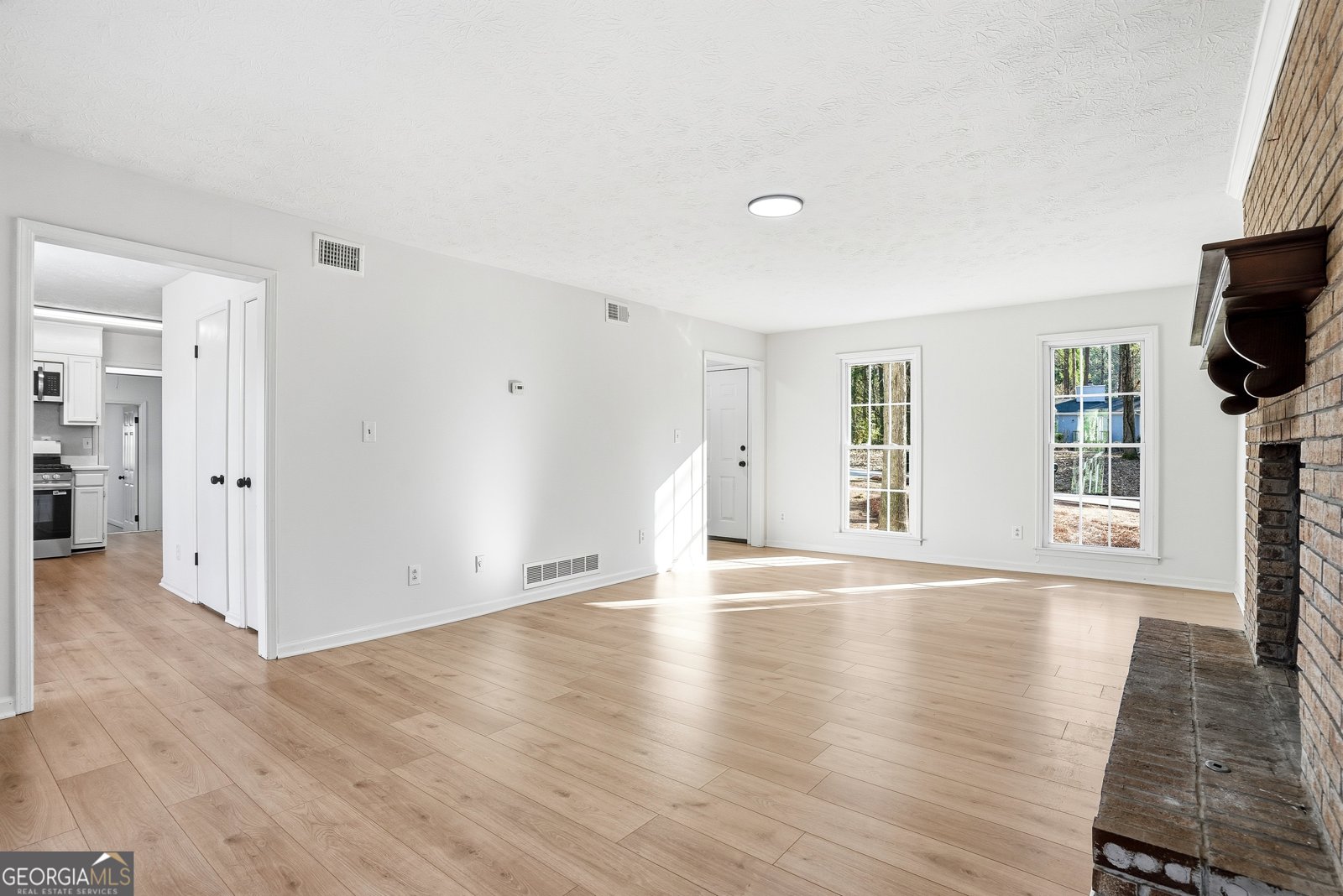 8692 Twin Oaks Drive Jonesboro - Photo 11