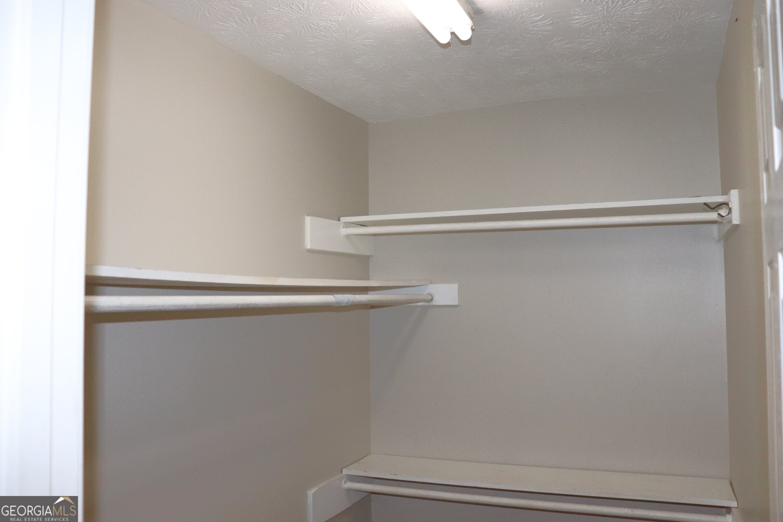 932 Granite Springs Lane Stone Mountain - Photo 32