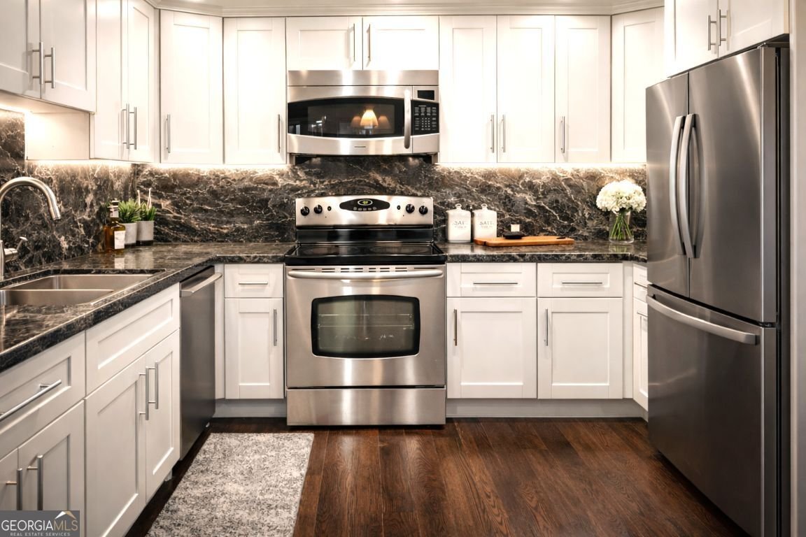 932 Granite Springs Lane Stone Mountain - Photo 8