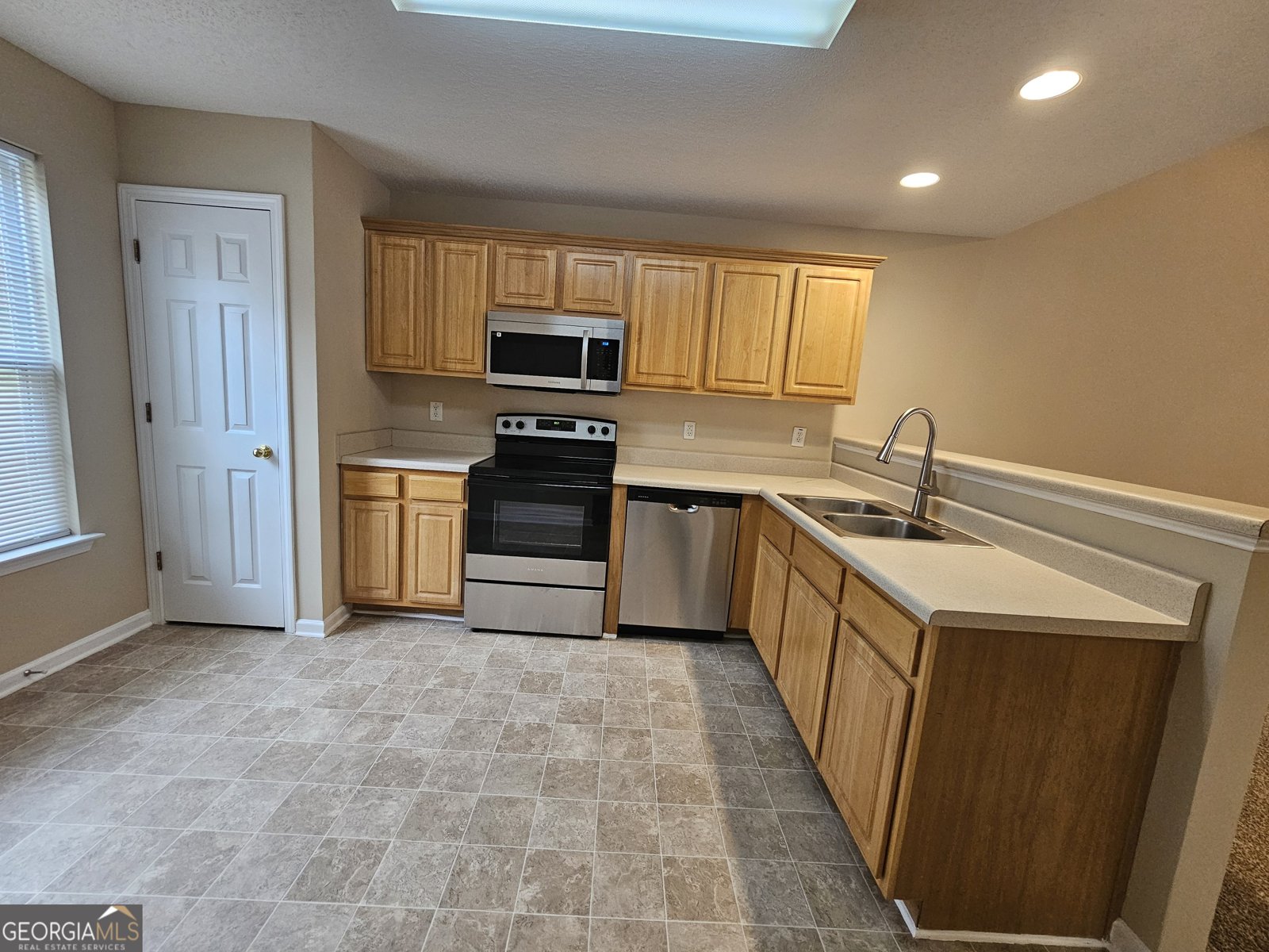 208 Lossie Lane McDonough - Photo 8