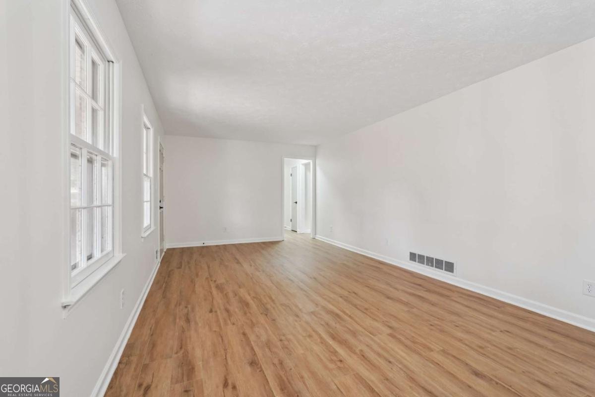 2576 Ashworth Lake Road Snellville - Photo 11