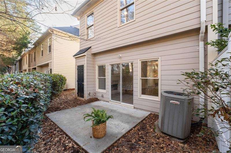 1270 Harris Commons Place Roswell - Photo 11