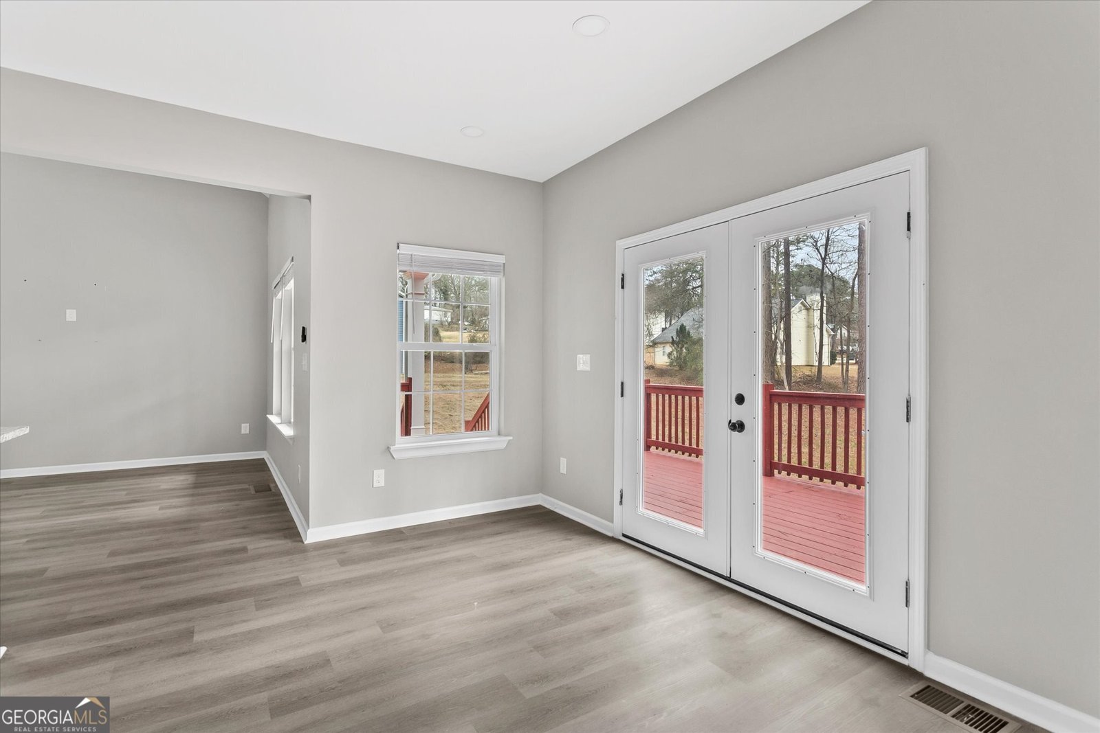 102 Neal Avenue Stockbridge - Photo 18