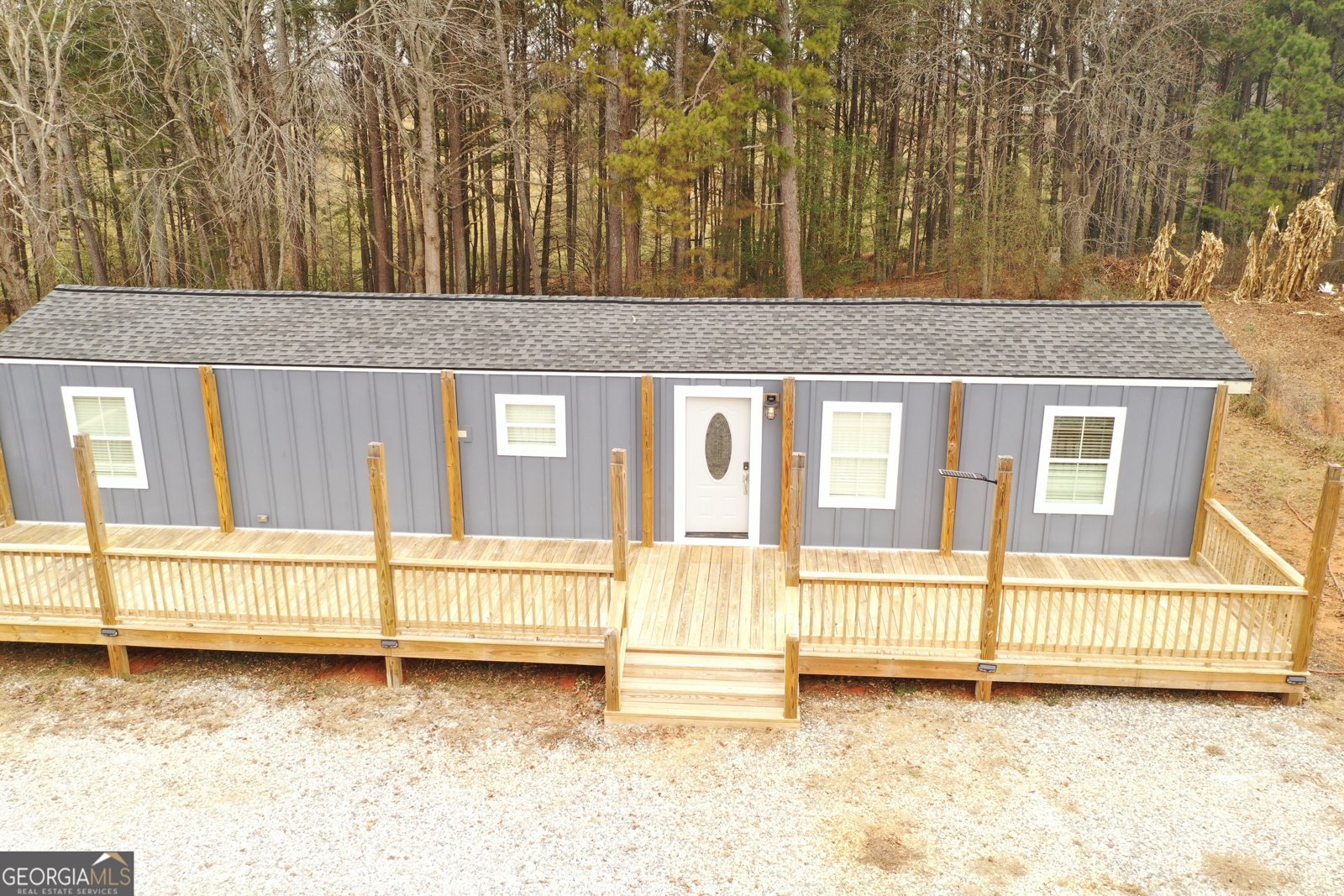 682 Lakeside Circle Cornelia - Photo 1