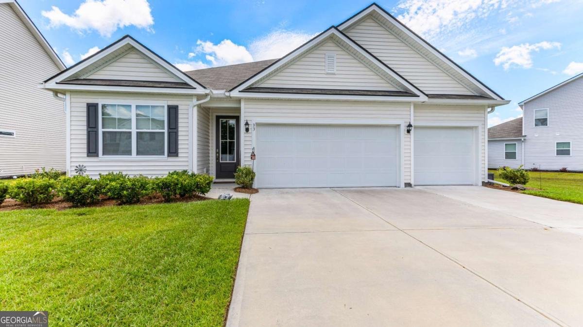 33 Woodford Reserve Drive Pooler - Photo 1