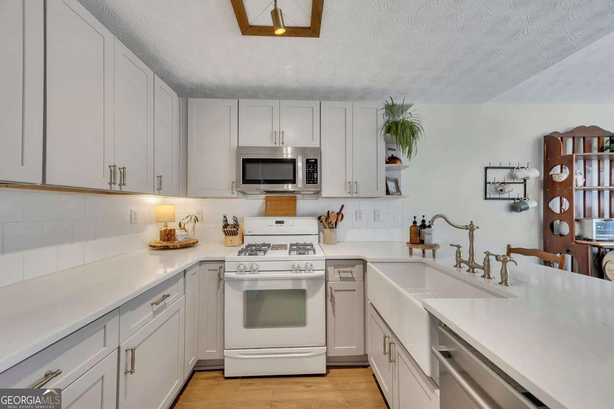 2061 Greenhill Pass Canton - Photo 10