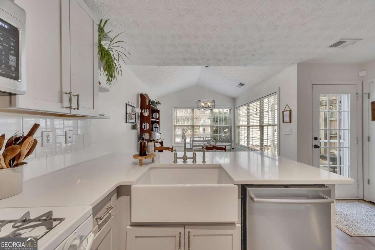 2061 Greenhill Pass Canton - Photo 11