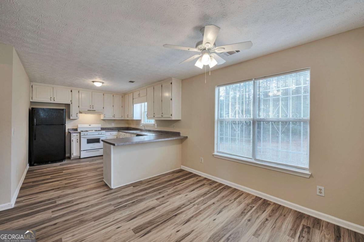 8239 Valley Bluff Riverdale - Photo 9