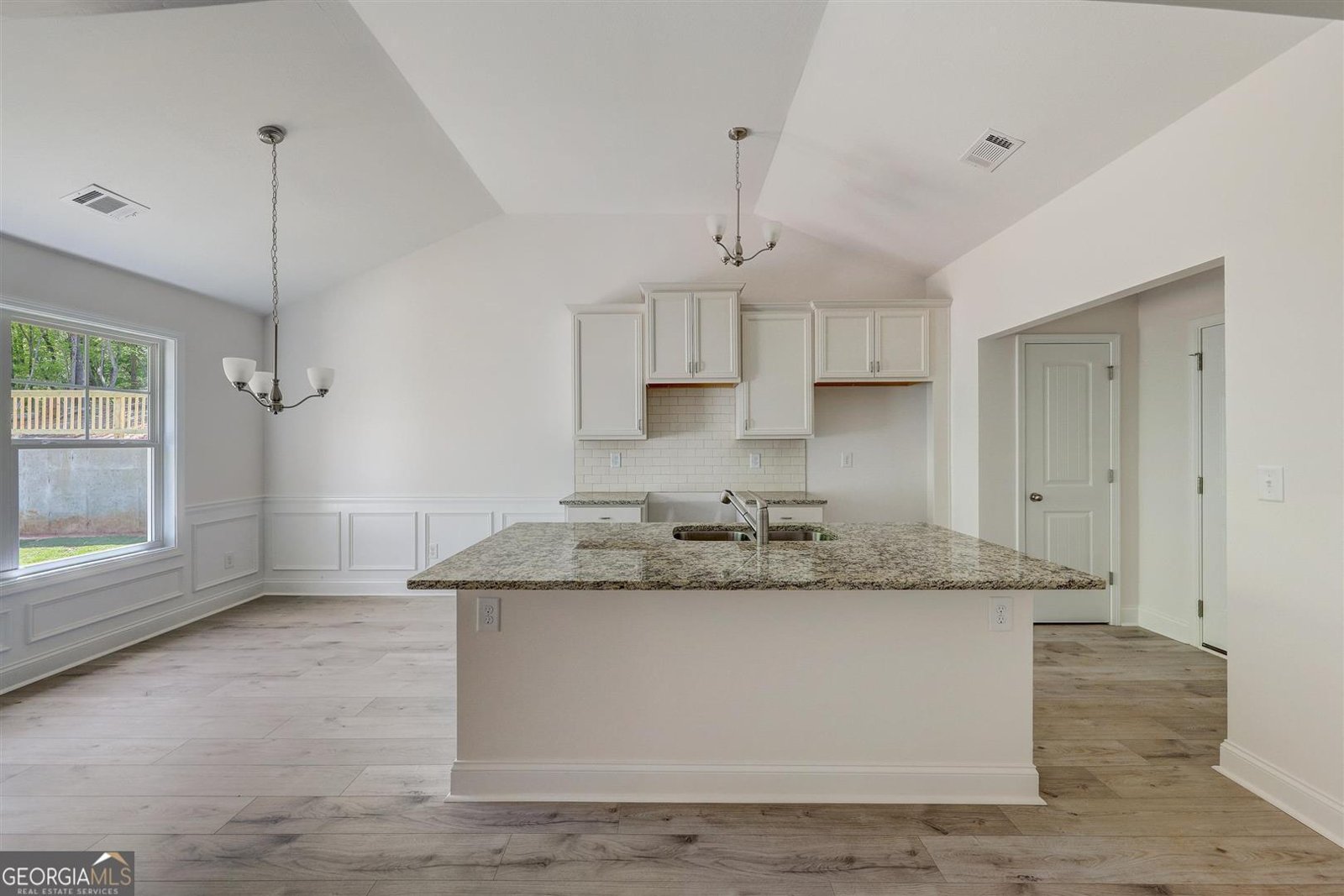 105 Eryn Terrace Covington - Photo 15