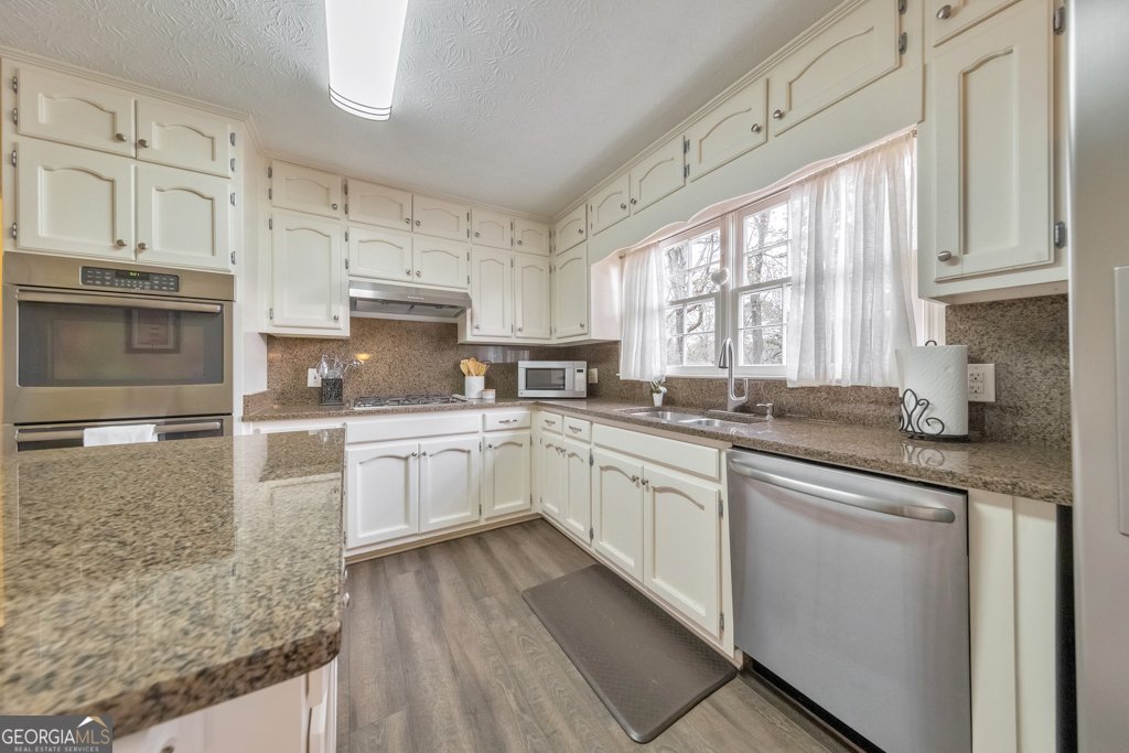 1873 Regents Park Court Marietta - Photo 11