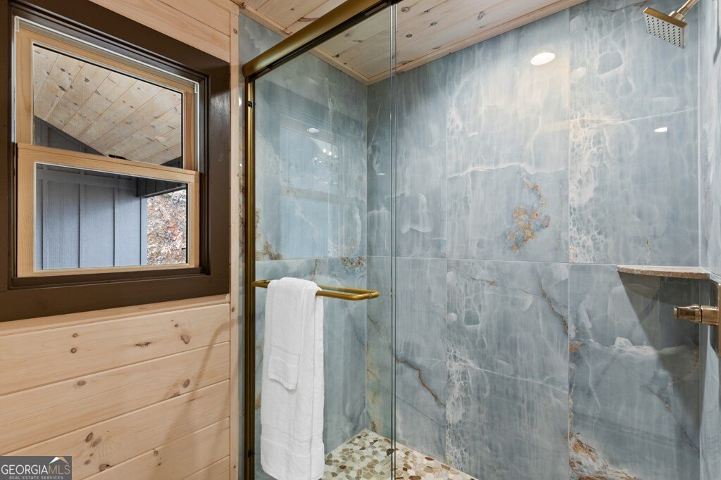 1264 Sunrock Mountain Road Blue Ridge - Photo 16