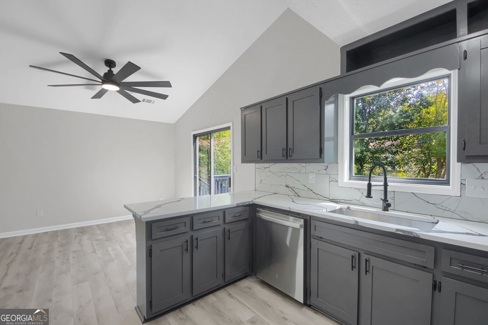 295 LAMDEN Court Lawrenceville - Photo 9