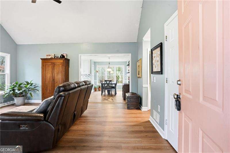 125 Cardinal Court Covington - Photo 6