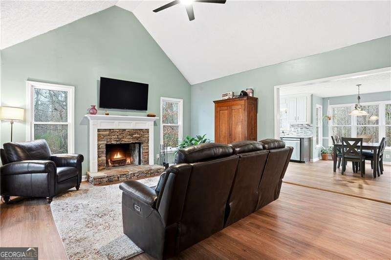 125 Cardinal Court Covington - Photo 7