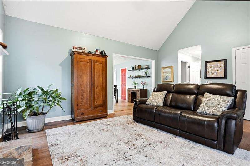 125 Cardinal Court Covington - Photo 9