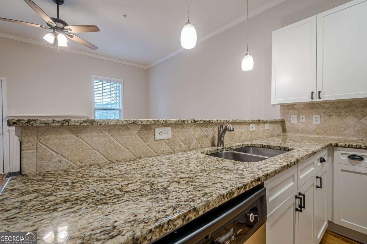 1949 Sterling Oaks Circle Atlanta - Photo 6