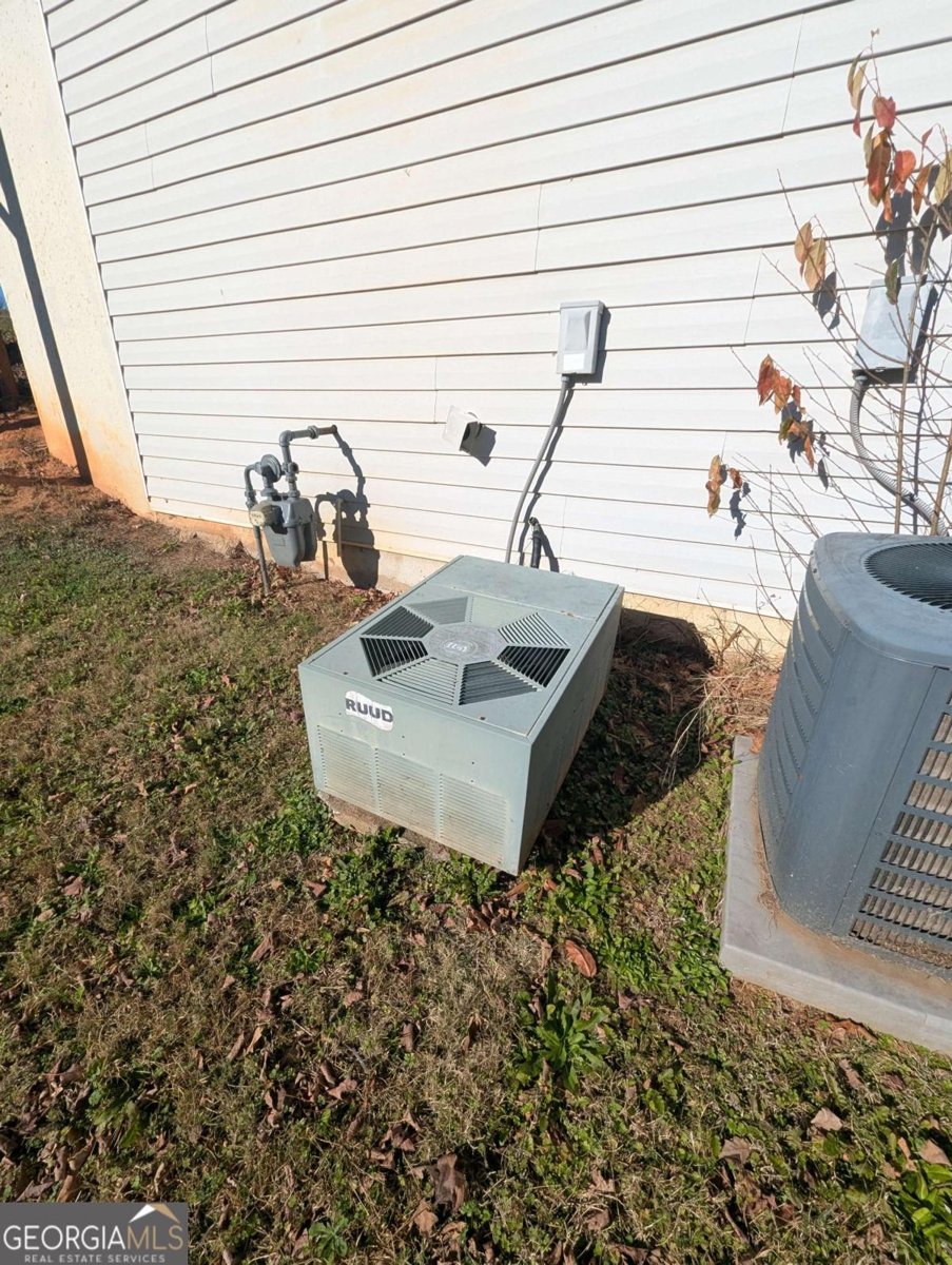 10581 Sourwood Court Jonesboro - Photo 37