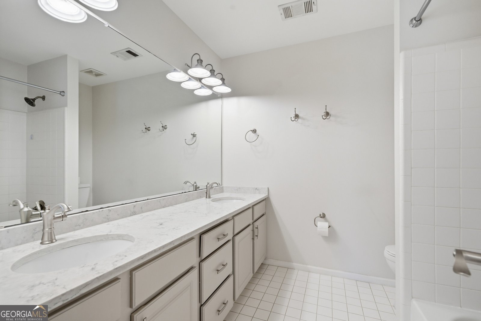 1557 Mill Chase Court Lawrenceville - Photo 8