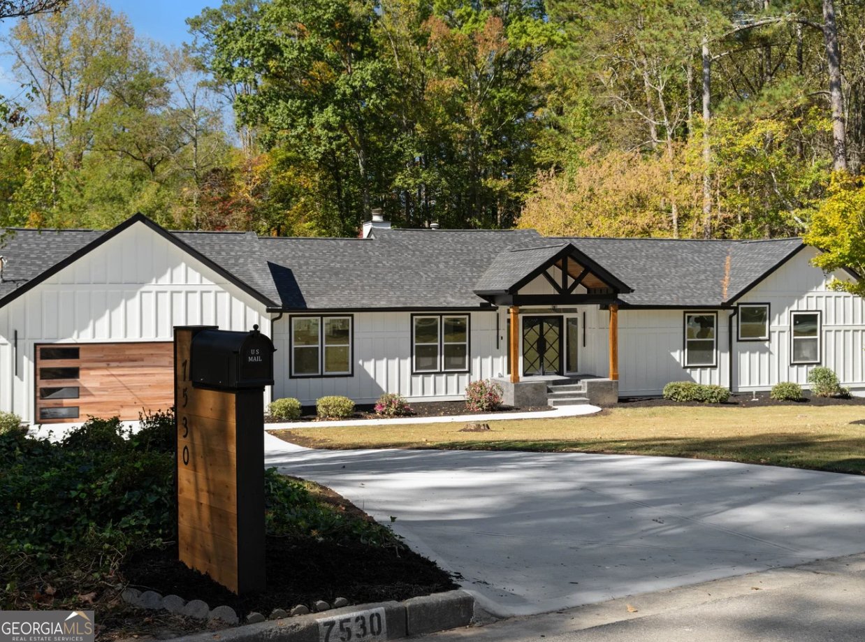 7530 Spalding Lane Atlanta - Photo 1