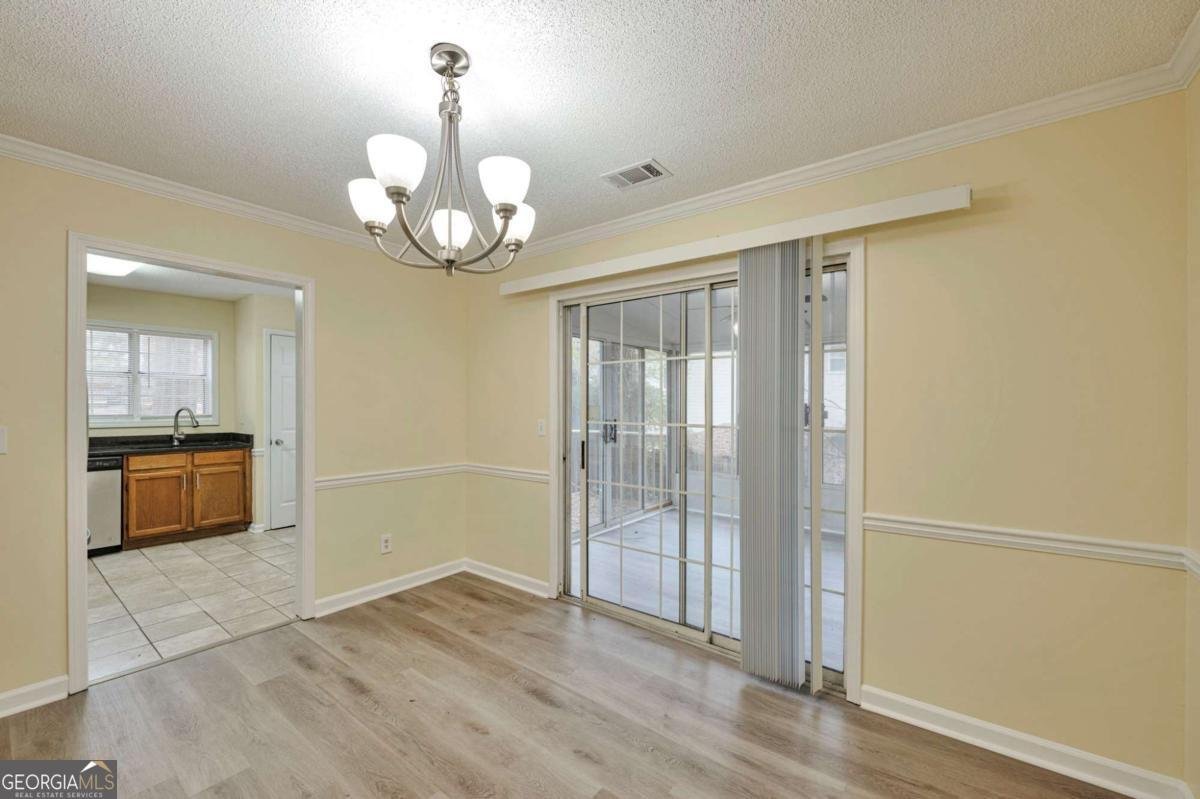 891 Churchill Court Stone Mountain - Photo 6