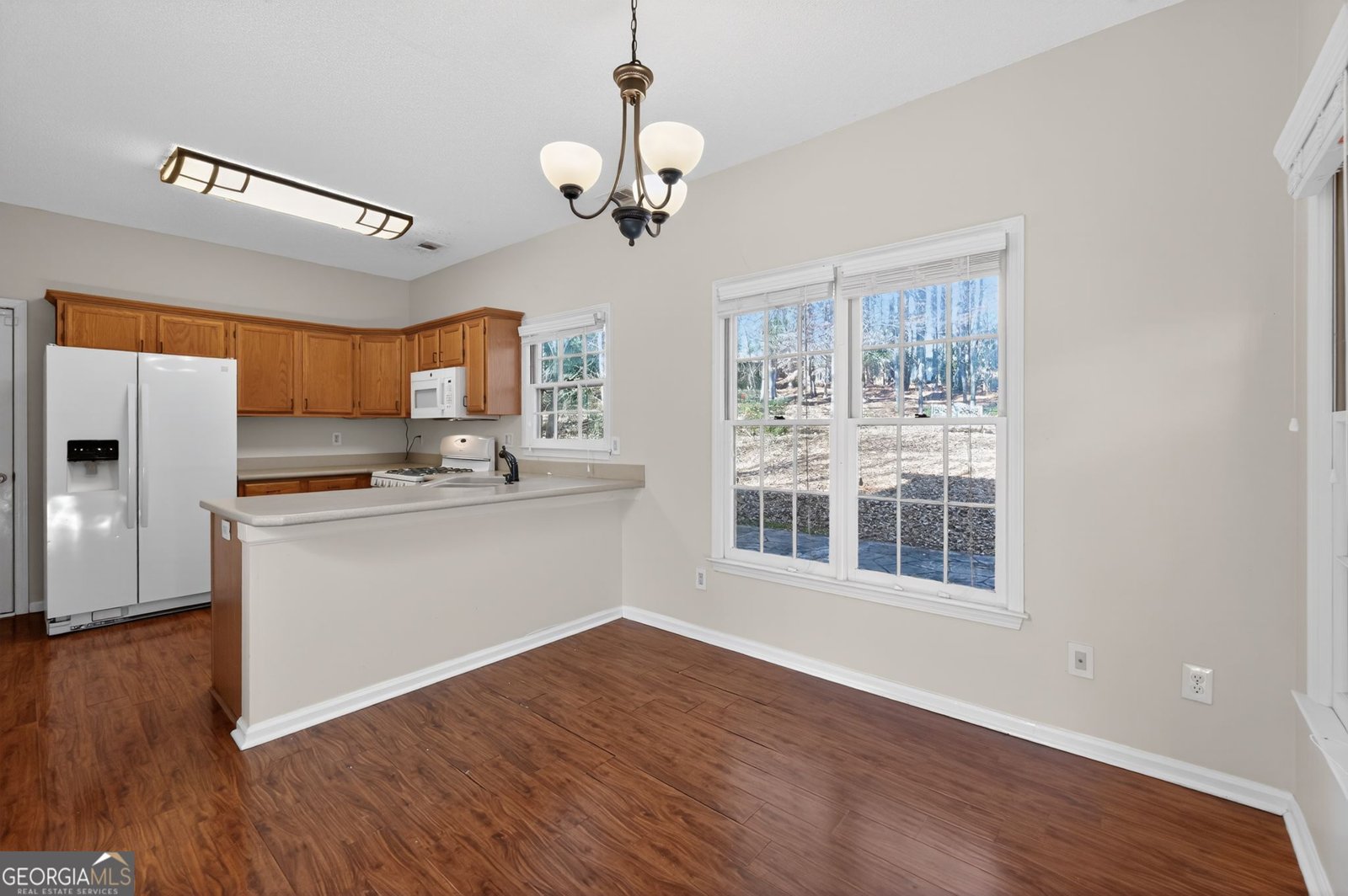 7038 Surrey Drive Woodstock - Photo 10