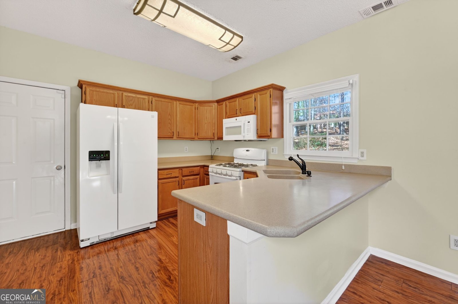 7038 Surrey Drive Woodstock - Photo 8