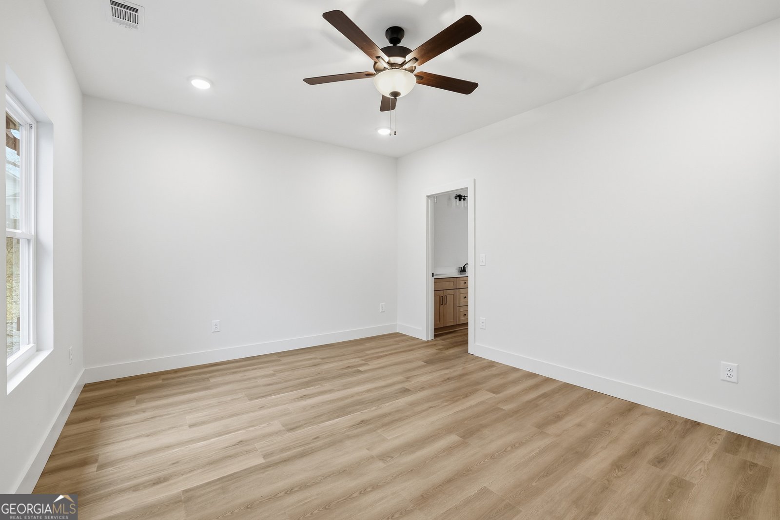 146 James Road Clarkesville - Photo 9