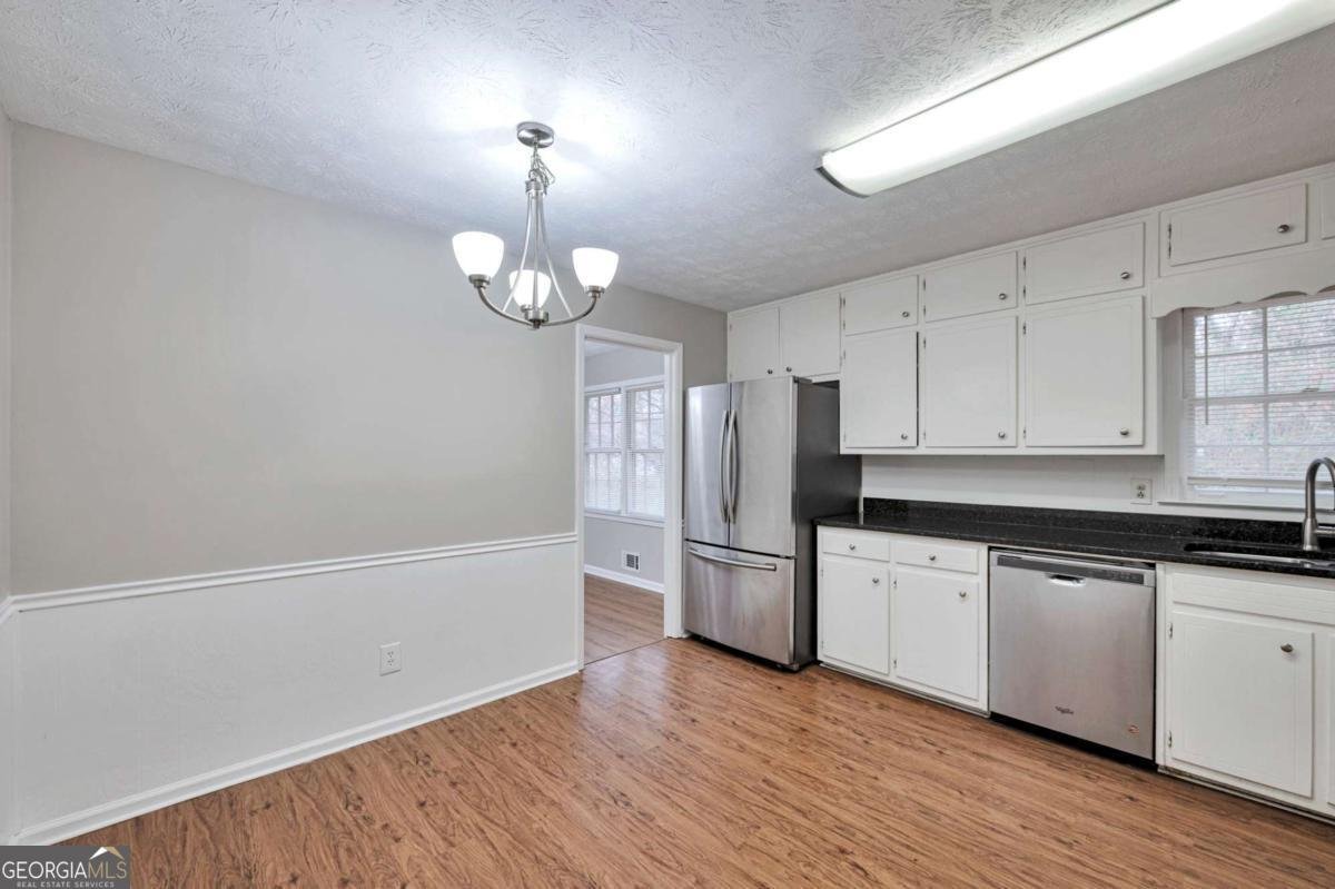 4670 Wendover Drive Stone Mountain - Photo 11