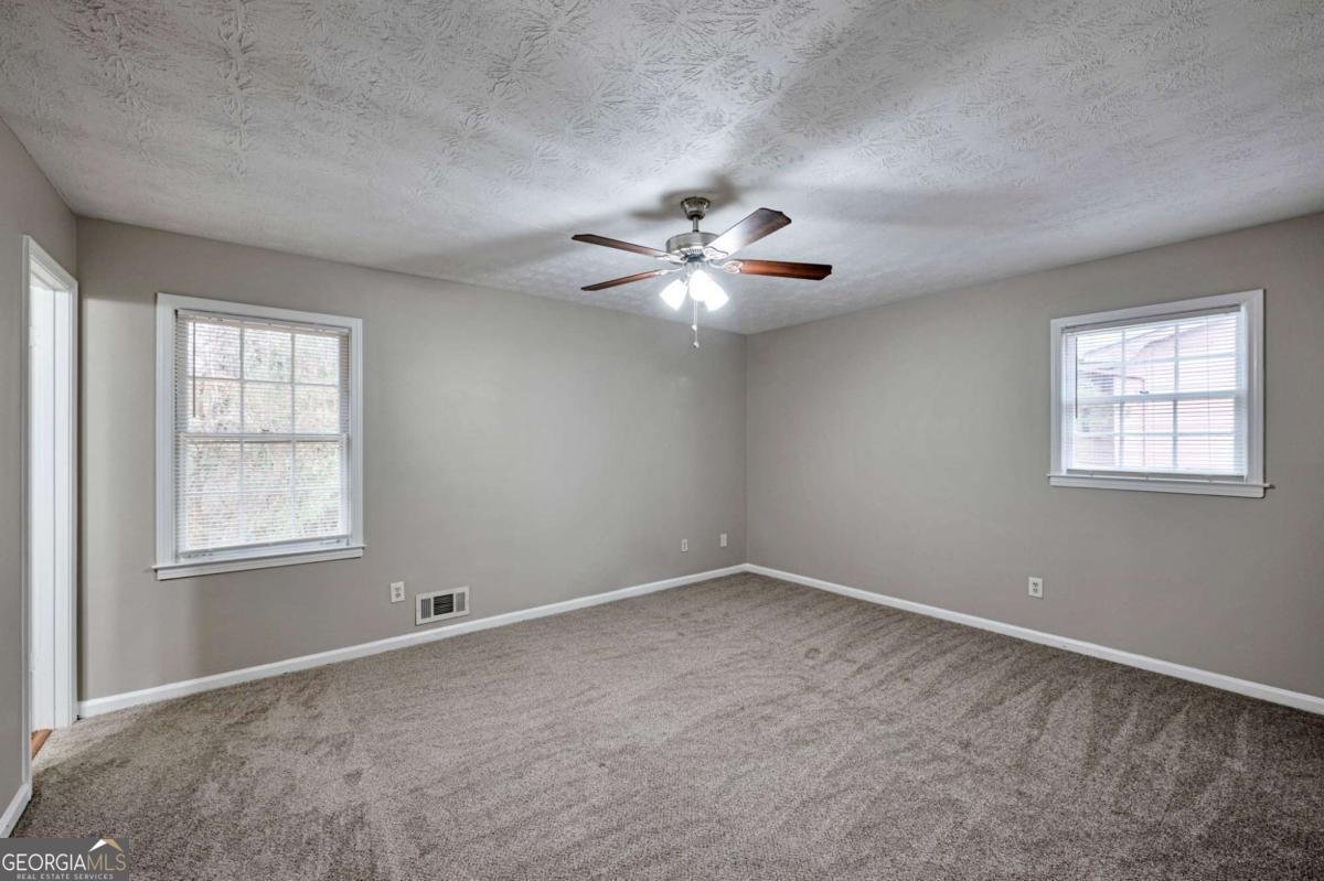 4670 Wendover Drive Stone Mountain - Photo 18