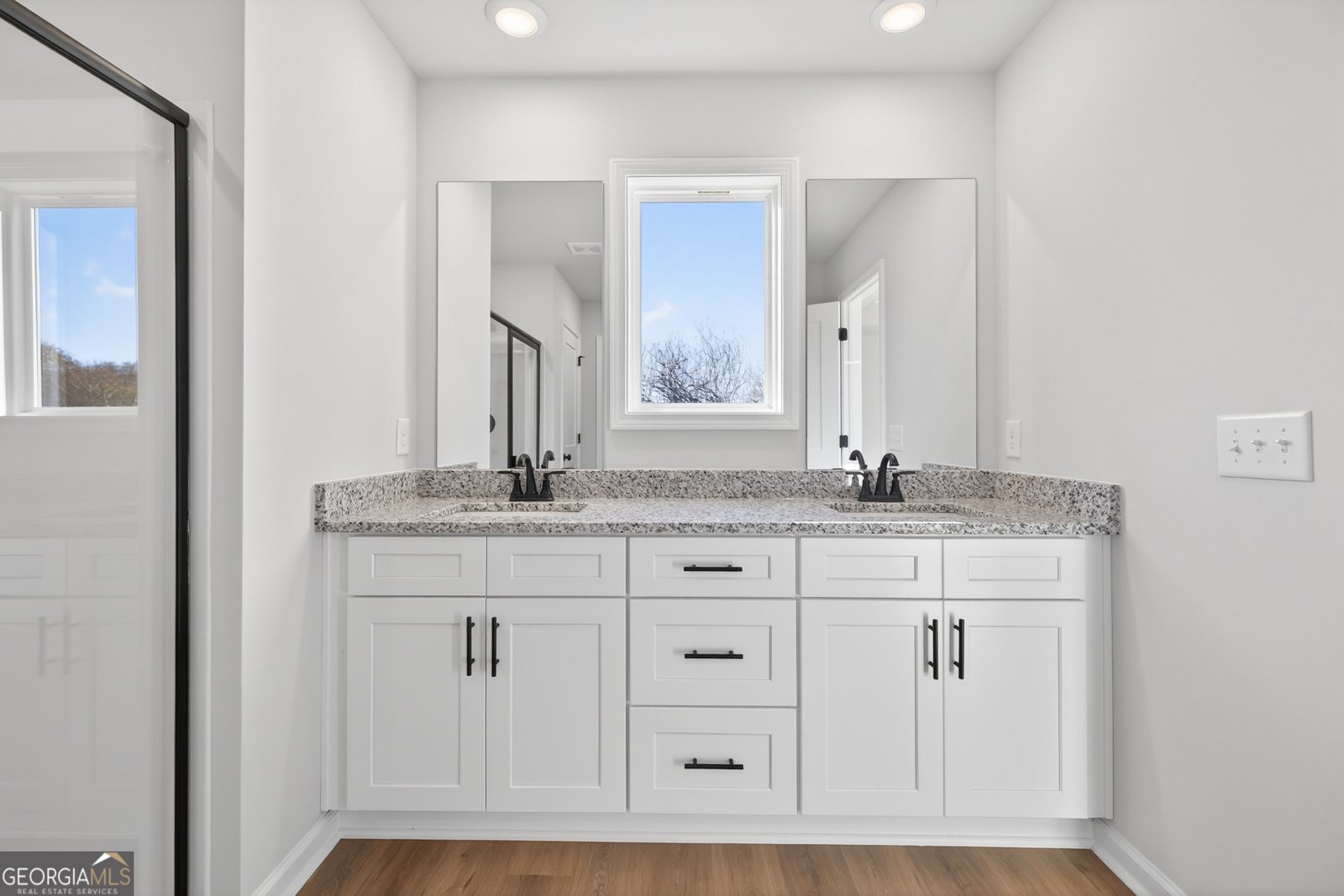 594 Madison Street Commerce - Photo 23