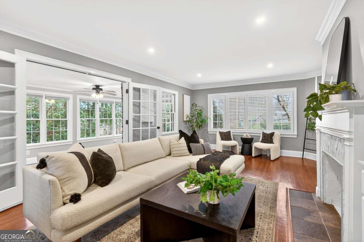 4105 Peachtree Dunwwoody Road Atlanta - Photo 26