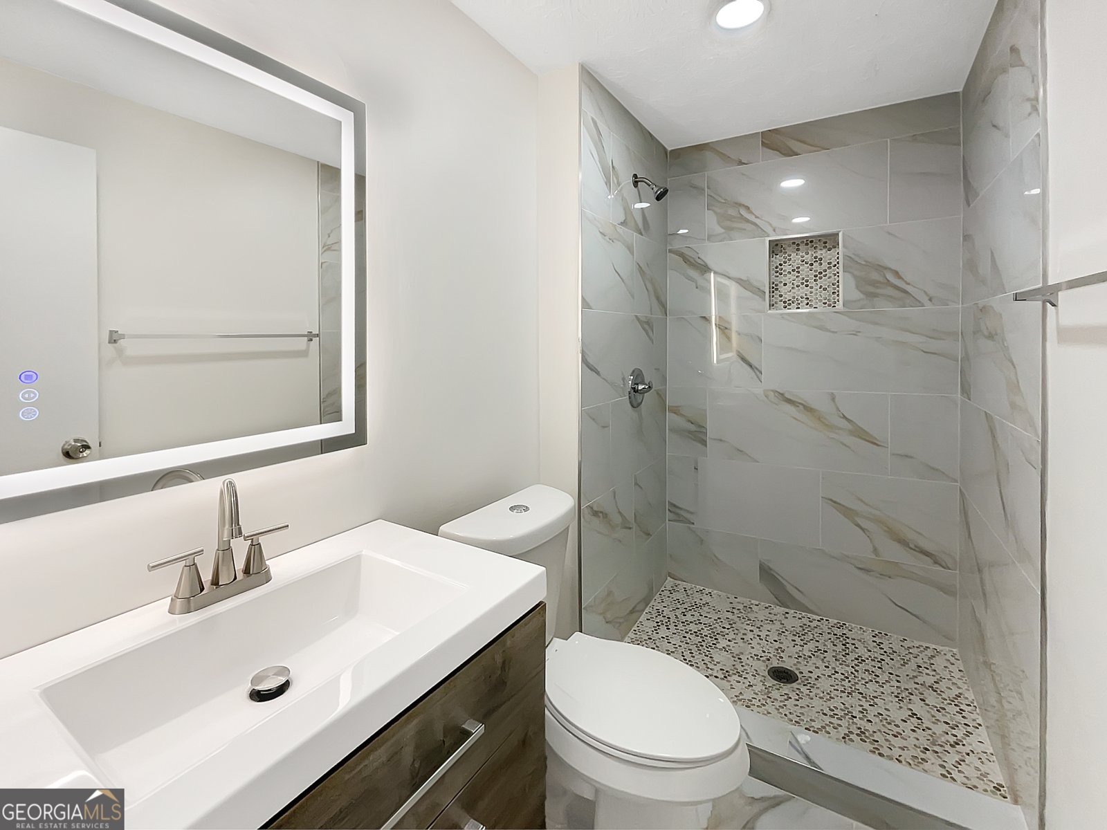 4922 Glenside Court Stone Mountain - Photo 13