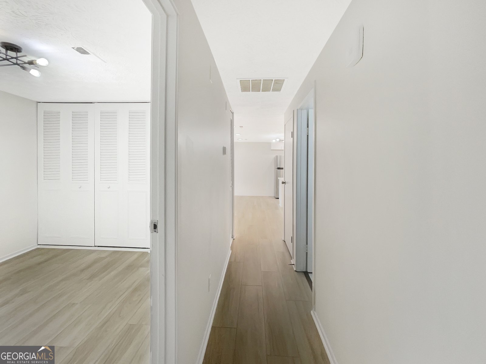 4922 Glenside Court Stone Mountain - Photo 9