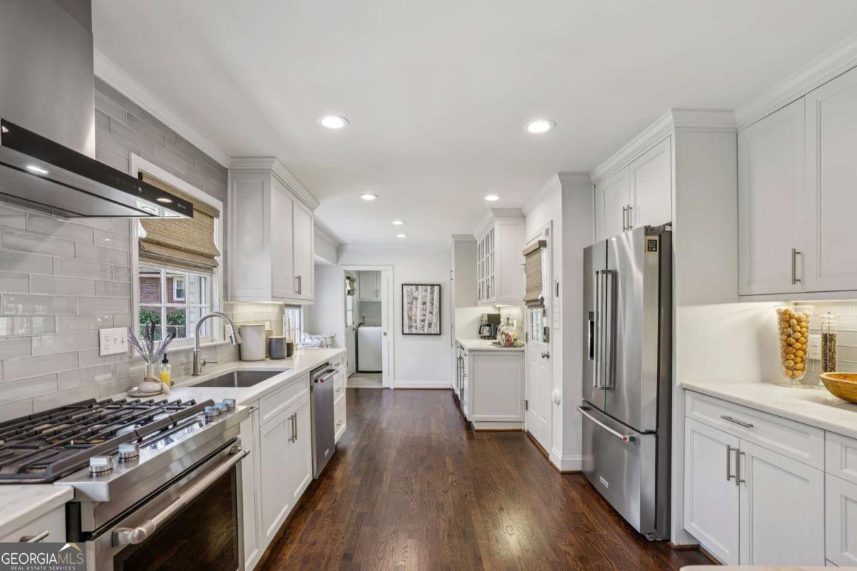 2077 Luray Court Atlanta - Photo 11