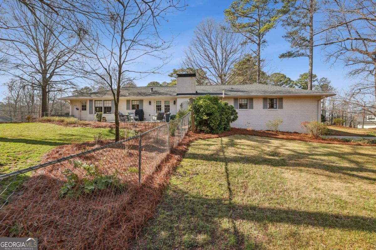 2077 Luray Court Atlanta - Photo 32