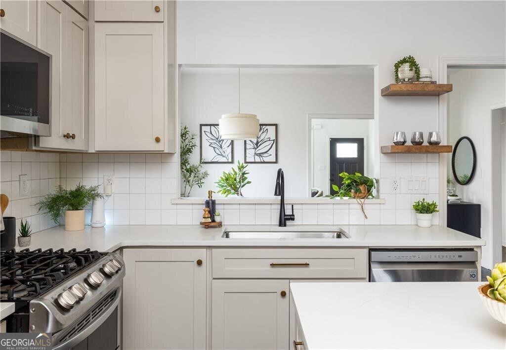 881 Oakhill Avenue Atlanta - Photo 10